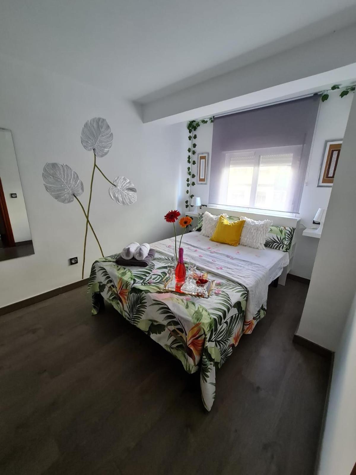 Casa Ramirez Apartment Malaga Exterior photo